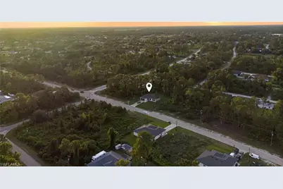 923 Milwaukee Blvd, Lehigh Acres, FL 33974 - Photo 36