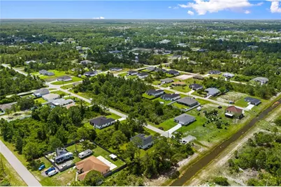 3014 38th St W, Lehigh Acres, FL 33971 - Photo 4