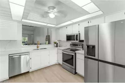 700 Misty Pines Cir #204, Naples, FL 34105 - Photo 8