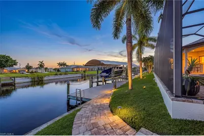 1723 SW 43rd Ter, Cape Coral, FL 33914 - Photo 4