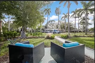 2710 McGregor Blvd, Fort Myers, FL 33901 - Photo 10