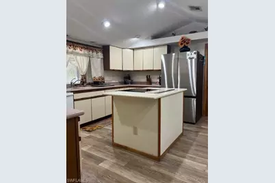 4002 Teak Ct, Labelle, FL 33935 - Photo 18