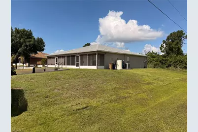 200/202 Ichabod Ave, Lehigh Acres, FL 33973 - Photo 2