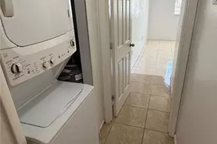2680 Park Windsor Dr, Fort Myers, FL 33901 - Photo 8