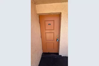 2680 Park Windsor Dr #503, Fort Myers, FL 33901 - Photo 2