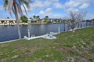 3810 SE 12th Ave, Cape Coral, FL 33904 - Photo 4