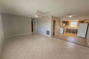 1221 SE 46th Ln, Cape Coral, FL 33904 - Photo 6