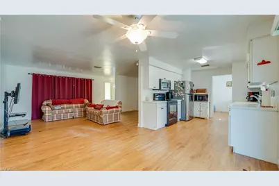 22 Colorado Rd, Lehigh Acres, FL 33936 - Photo 6