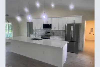 3512 NE 17th Pl, Cape Coral, FL 33909 - Photo 2