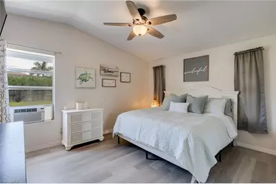 1319 SW 34th St, Cape Coral, FL 33914 - Photo 12
