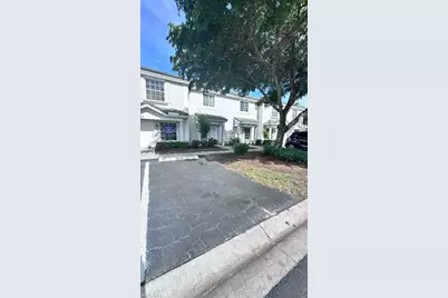 8239 Pacific Beach Dr, Fort Myers, FL 33966 - Photo 2