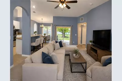 925 SW 31st St, Cape Coral, FL 33914 - Photo 2