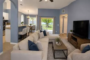 925 SW 31st St, Cape Coral, FL 33914 - Photo 2
