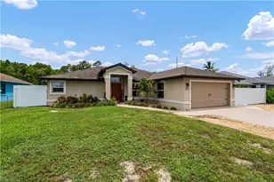 4700 32nd Ave SW, Naples, FL 34116 - Photo 2