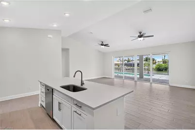 29 NE 20th Ct, Cape Coral, FL 33909 - Photo 18