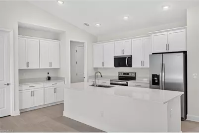 29 NE 20th Ct, Cape Coral, FL 33909 - Photo 16
