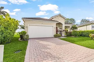 9132 Leatherwood Loop, Lehigh Acres, FL 33936 - Photo 2