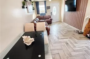 415 Fairfax Dr, Fort Myers, FL 33905 - Photo 2