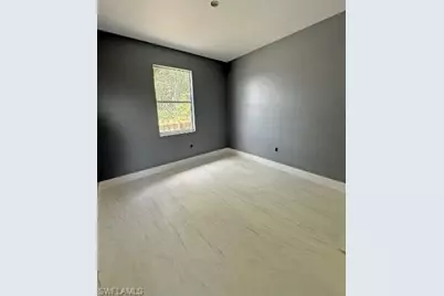 2103 French St, Fort Myers, FL 33916 - Photo 8