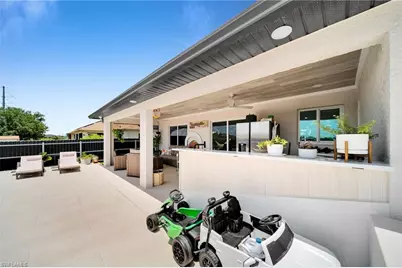 512 NW 24th Ave, Cape Coral, FL 33993 - Photo 16
