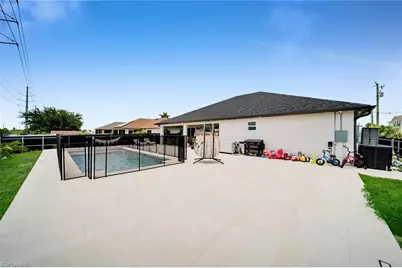 512 NW 24th Ave, Cape Coral, FL 33993 - Photo 20