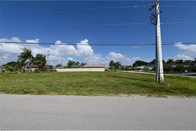 3928 SE 4th Ave, Cape Coral, FL 33904 - Photo 4