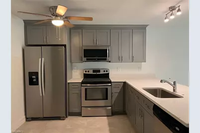 6064 Laurelwood Dr, Fort Myers, FL 33905 - Photo 4
