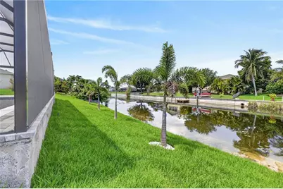 2014 SW 8th Pl, Cape Coral, FL 33991 - Photo 34
