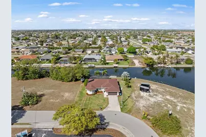126 SE 15th Pl, Cape Coral, FL 33990 - Photo 18