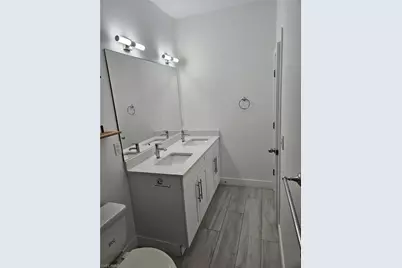 4425 SW Santa Barbara Pl, Cape Coral, FL 33914 - Photo 6