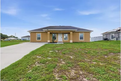 7075 Tide Cir, Labelle, FL 33935 - Photo 1
