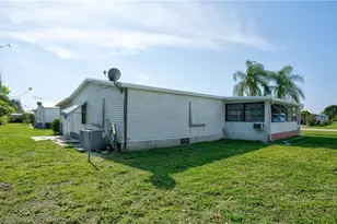 26260 Squire Ln, Bonita Springs, FL 34135 - Photo 8