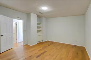 26260 Squire Ln, Bonita Springs, FL 34135 - Photo 18