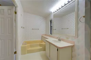 26260 Squire Ln, Bonita Springs, FL 34135 - Photo 24