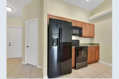 702 SE 6th Ter, Cape Coral, FL 33990 - Photo 2