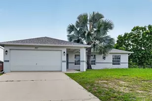 827 SW 29th Terrace, Cape Coral, FL 33914 - Photo 2