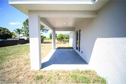 657 Crabtree Ct, Lehigh Acres, FL 33974 - Photo 16