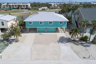 21671 Indian Bayou Dr, Fort Myers Beach, FL 33931 - Photo 6