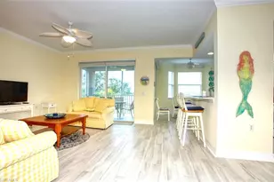 10350 Washingtonia Palm Way, Fort Myers, FL 33966 - Photo 4