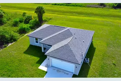 1246 Claremont St E, Lehigh Acres, FL 33974 - Photo 2