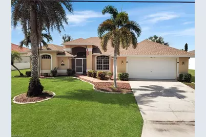 1803 NE 2nd St, Cape Coral, FL 33909 - Photo 1