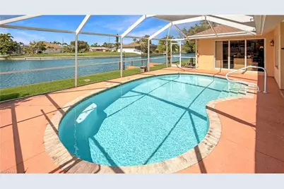 1803 NE 2nd St, Cape Coral, FL 33909 - Photo 16
