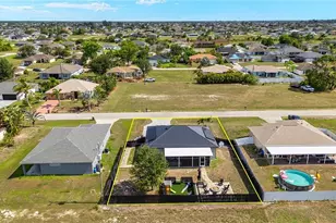 329 NE 27th St, Cape Coral, FL 33909 - Photo 30