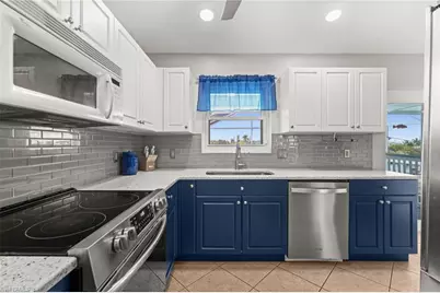 2808 Sanibel Blvd, Saint James City, FL 33956 - Photo 36