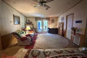 223 Pine Ln, Clewiston, FL 33440 - Photo 2