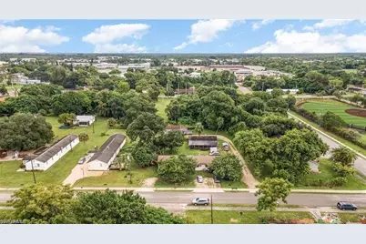 102 3rd St, Fort Myers, FL 33907 - Photo 2