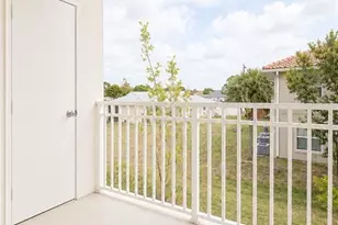 3313 SW 8th Pl, Cape Coral, FL 33914 - Photo 14