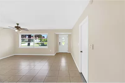 1121 SE 36th St, Cape Coral, FL 33904 - Photo 12