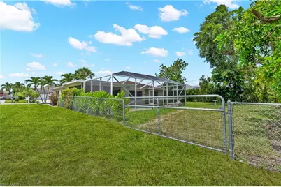 1121 SE 36th St, Cape Coral, FL 33904 - Photo 10