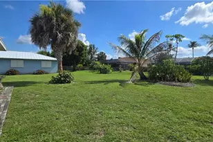 3420 SE 5th Ave, Cape Coral, FL 33904 - Photo 4